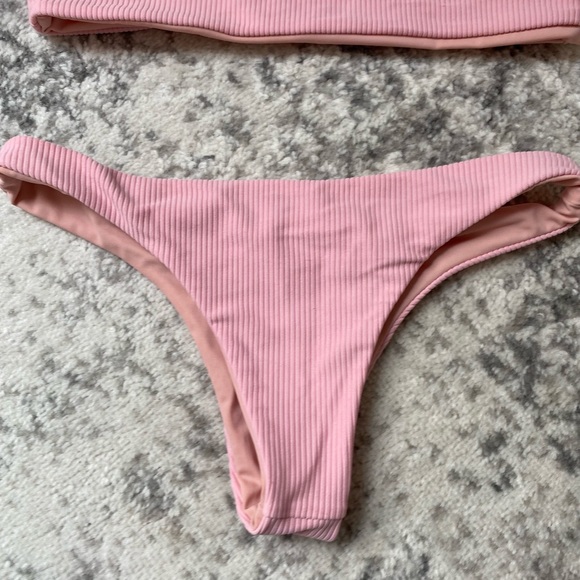 Pink Bikini - Picture 5 of 7